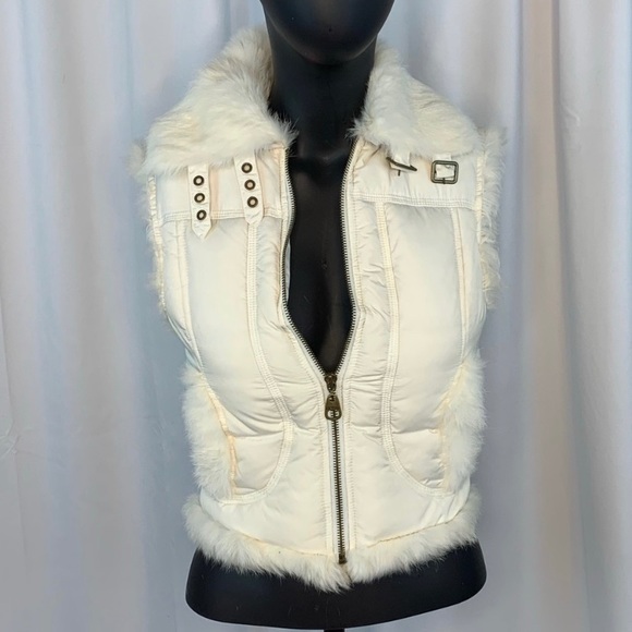 Guess Tops - 2/100 Guess Fur Trim Vest!